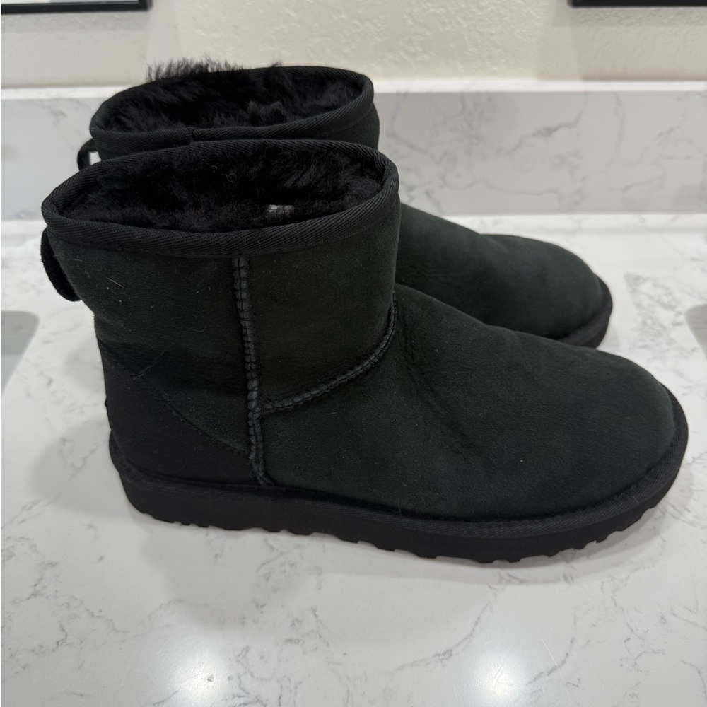 Black Mini Uggs - size 8